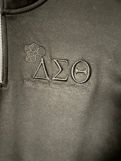 1/4 Zip Crop Sweatshirt with DST violet Logo