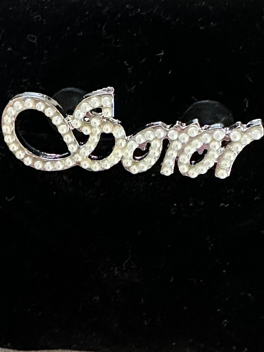 SOROR Pearl Pin